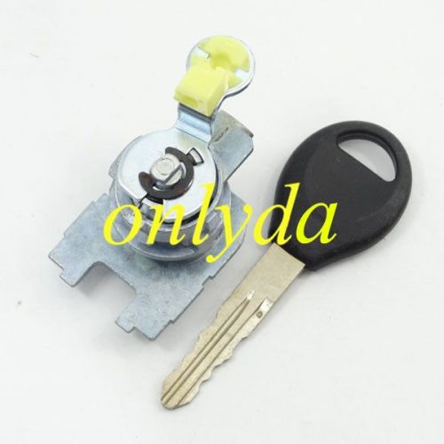 NISSAN TIIDA Left door lockFor