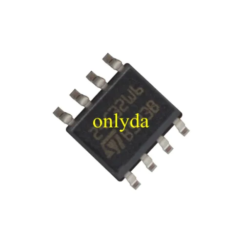 24C32 Storage chip