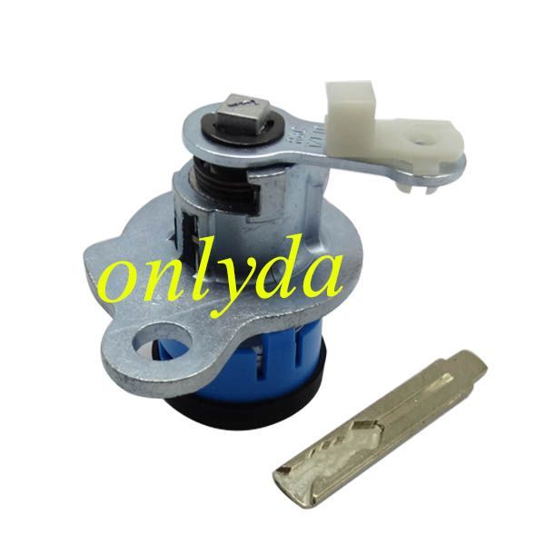 Hyundai Rena trunk lock