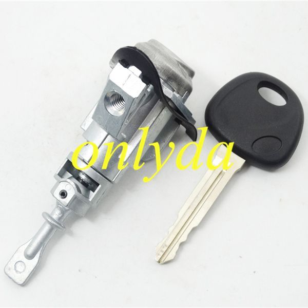 Hyundai Elantra left door  lock with logo
