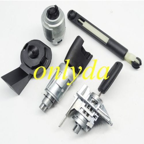 Ford Focus full set lock