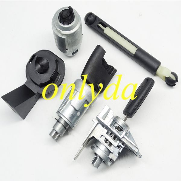 Ford Focus full set lock
