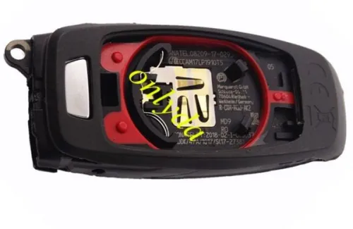 Uninitialized original Audi 3 button remote key with 315mhz FSK model  for 2017 Audi A8,press once the trunk will open