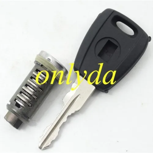 Fiat left  door lock