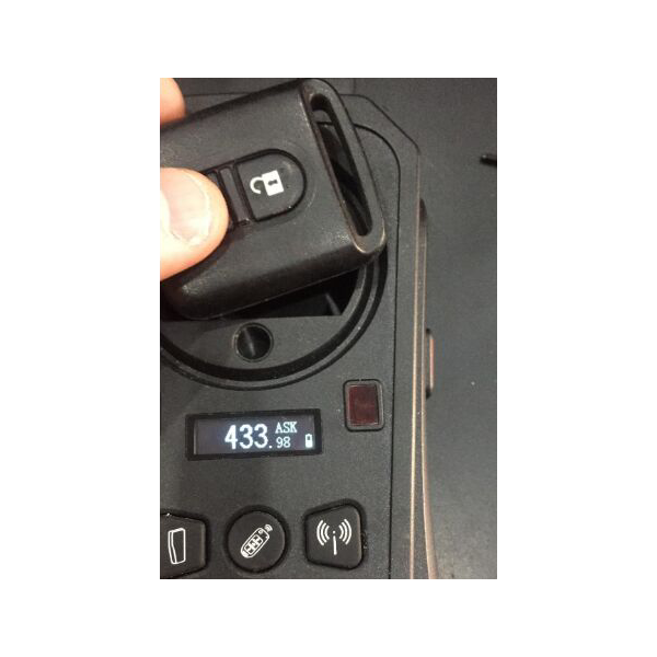 For  Nissan 2 button remote key with 433mhz with 7946 chip with ASK model