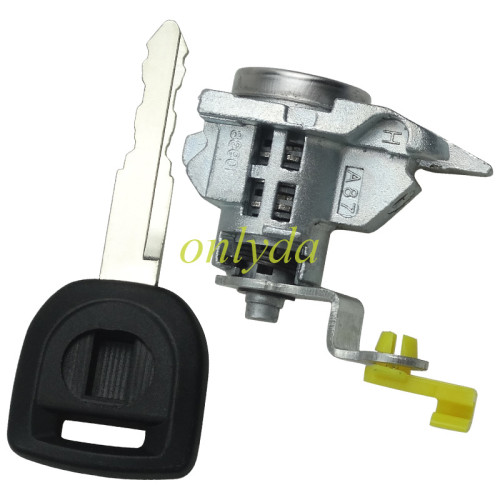 Suitable for Mazda6 RWD left door lock cylinder