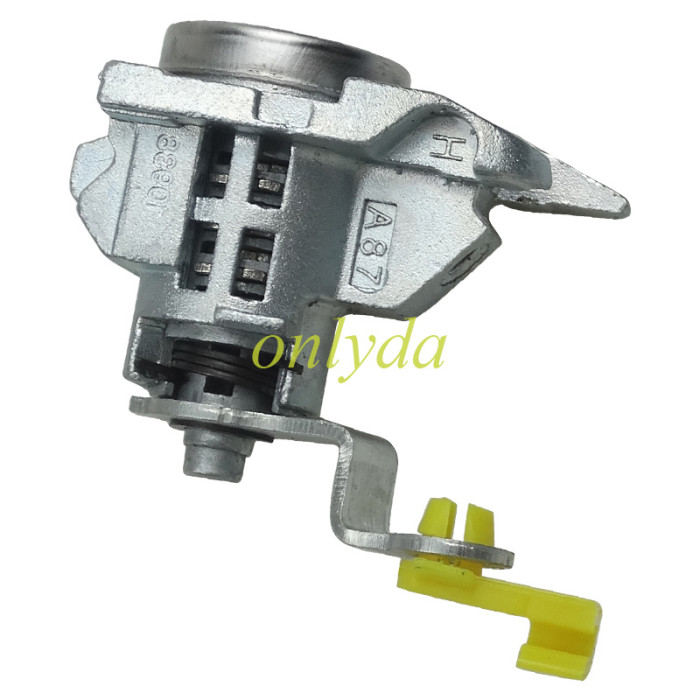 Suitable for Mazda6 RWD left door lock cylinder