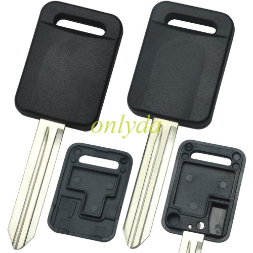For Nissan transponder key the head is rectangle without badge place
