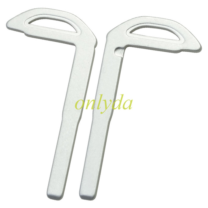 For Volvo 6 button remote key shell with 2 parts battery clampand and with blade