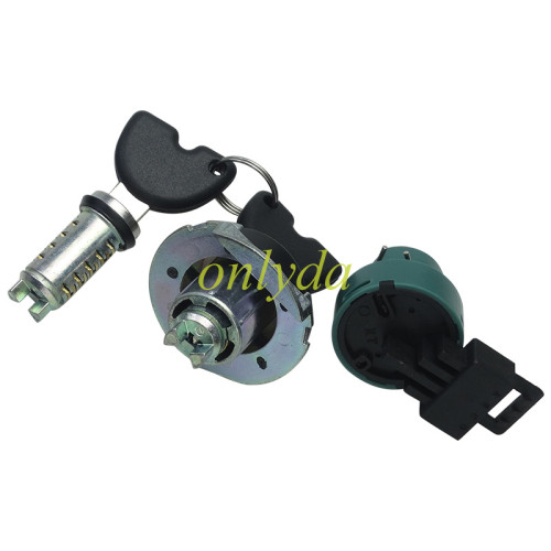 OEM:404390040 CONTACTEUR A CLE COMPLET+COMMUTATEUR ZIP 50