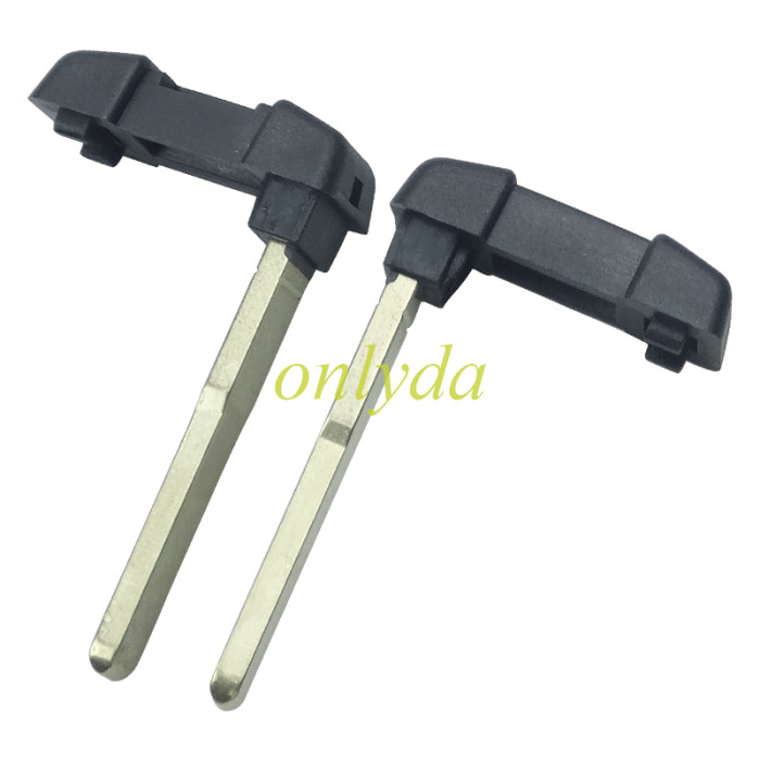 For landrover key shell 4+1 button， with  landrover  printed on it.