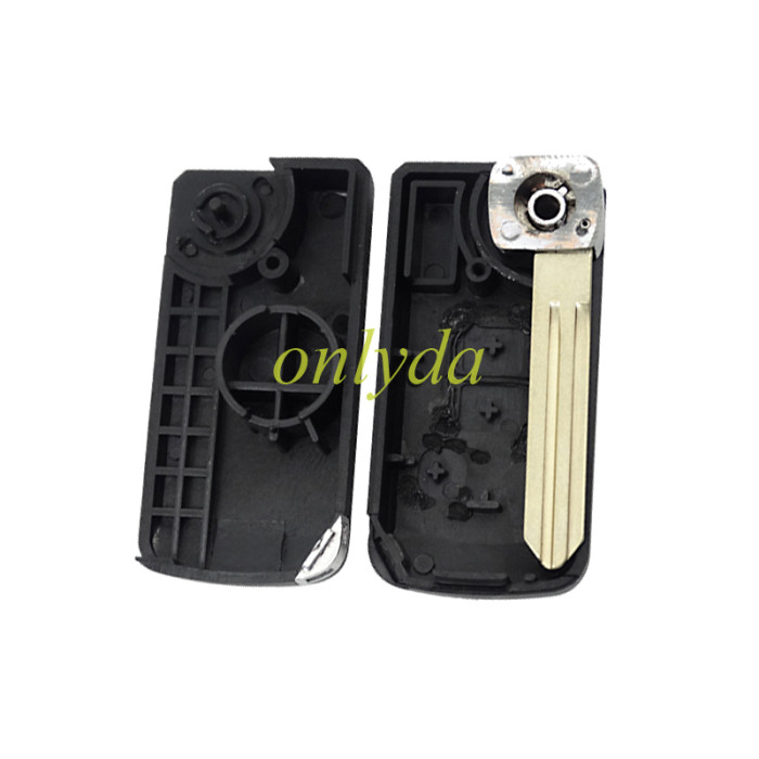 For Nissan modified key blank with bagde, the plastic part is  rectangle ， pls choose button model