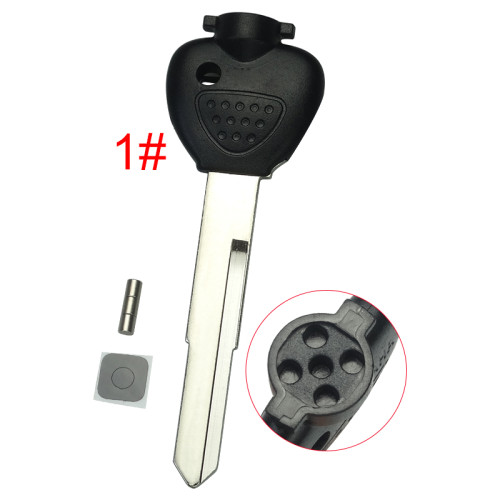For Yamaha motorcycle transponder key blank with left blade with badge， pls choose color