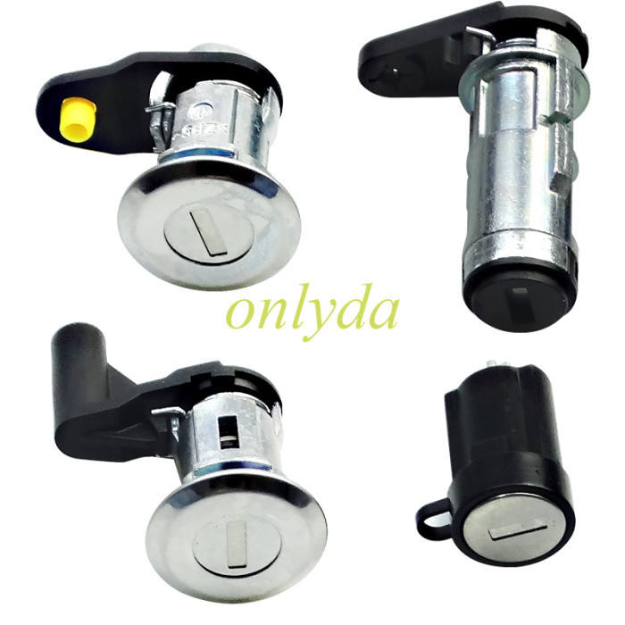 For Renault full lock OE:806017067R, used for Opel VIVARO 10- Opel MOVANO 2 10- DACIA LOGAN 13-18 DACIA LOGAN II DACIA LOGAN MCV II DACIA SANDERO II DACIA DUSTER DACIA DOKKER DACIA LODGY DACIA STEPWAY Renault CLIO III 05- Renault FLUENCE 12- Renault KANGOO II 09- Renault MASTER III 10- Renault MODUS 04- Renault TRAFIC III 14- Renault TWINGO II 07- Renault WIND 12- Fiat TALENTO 16- Nissan NV 300 16- Nissan NV400 10- MERCEDES BENZ CITAN 13-