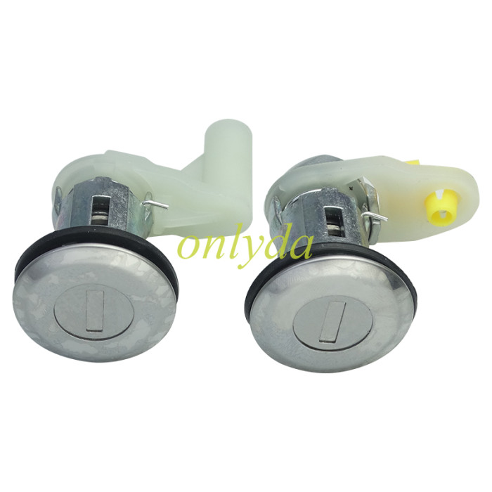 For  Renault car lock OE:806017067R