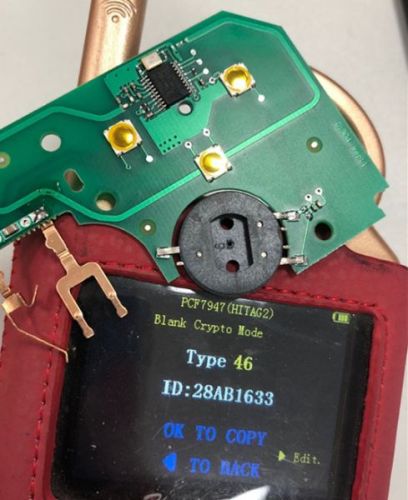 For Renault  Megane 3 button 434Mhz & aftermarket PCF7947A chip & blade - with badge