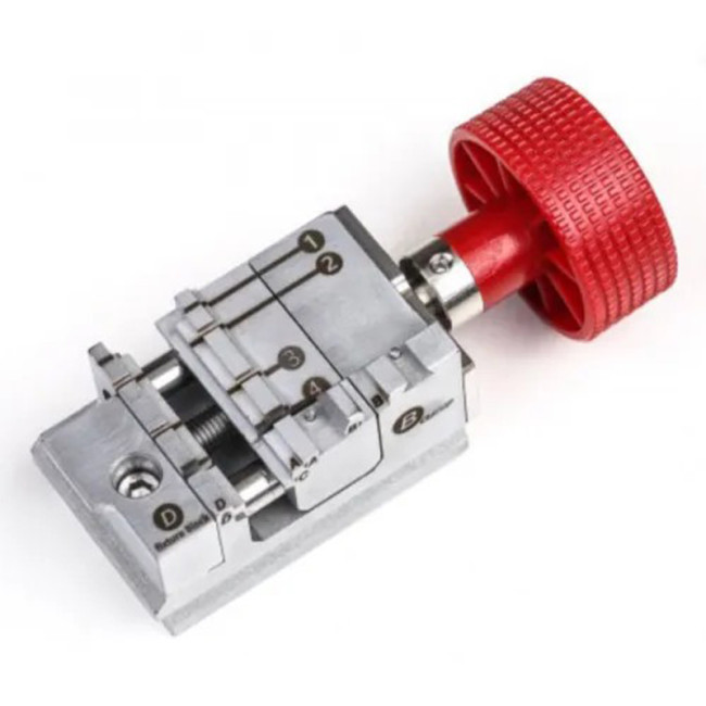 Old model key clmap for 2M2 Magic Tank key cutting machine