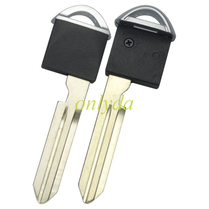 Nissan 4+1button  key blank with nissan logo , with balde