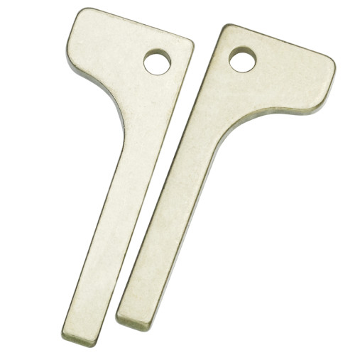 Copy For Chery transponder key blank with chip slot with badge , pls choose blade model