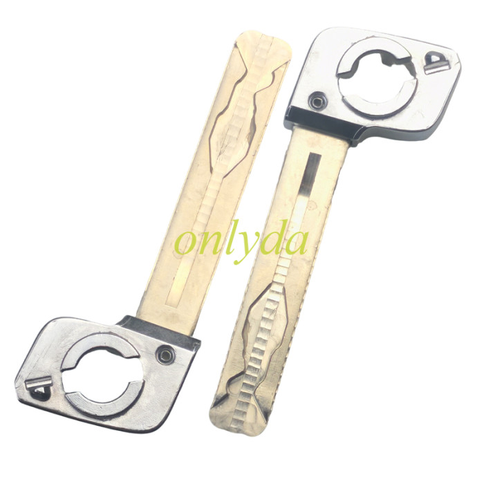 New OEM Toyota Yaris/ Yaris Cross /Aygo Flip Remote Key IDBA &2 Buttons 433.6-434.3MHz（ Hopping Frequency） part number B3W2F2R  without blade