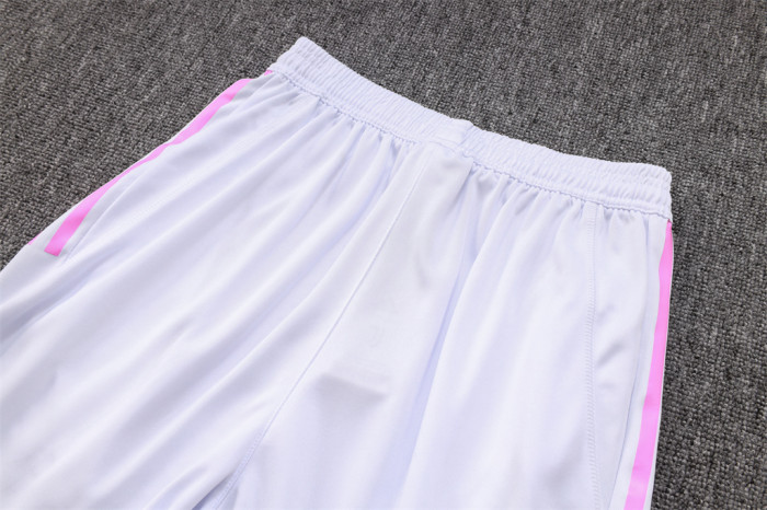 Juventus Training Jersey 23/24