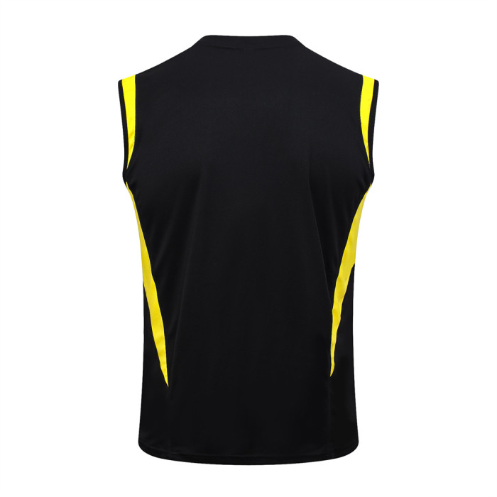 Juventus Training Jersey 23/24