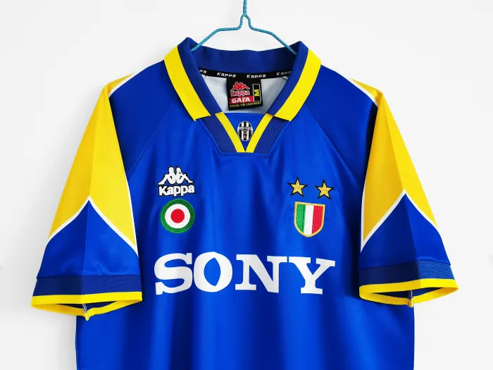 Juventus Away Retro Jersey 95/96