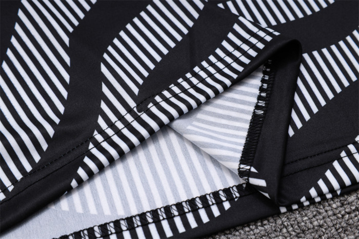 Juventus Training Jersey 23/24