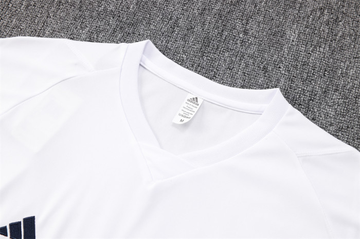 Italy Training Jersey 23/24