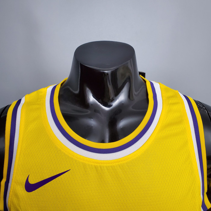 LeBron James Los Angeles Lakers 2020/21 Swingman Jersey Yellow