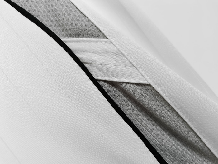 Real Madrid Home Retro Jersey 2006/07