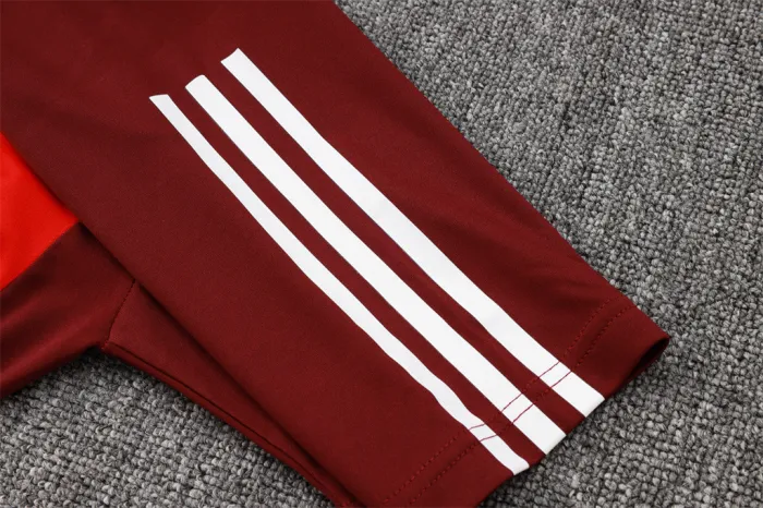 Internacional Training Short sleeve Suit 24/25