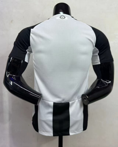 Newcastle United Home Player Jersey 24/25