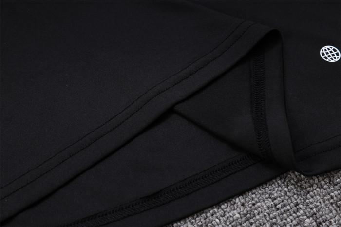 Juventus Training Jersey 23/24