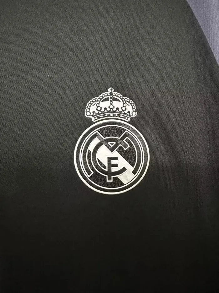 Real Madrid Third Long Sleeve Retro Jersey 2016/17