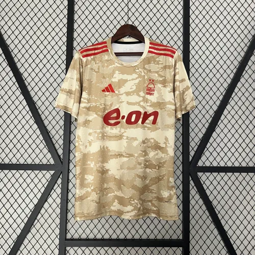 Nottingham Forest Limited Edition Warm Up Man Jersey 23/24