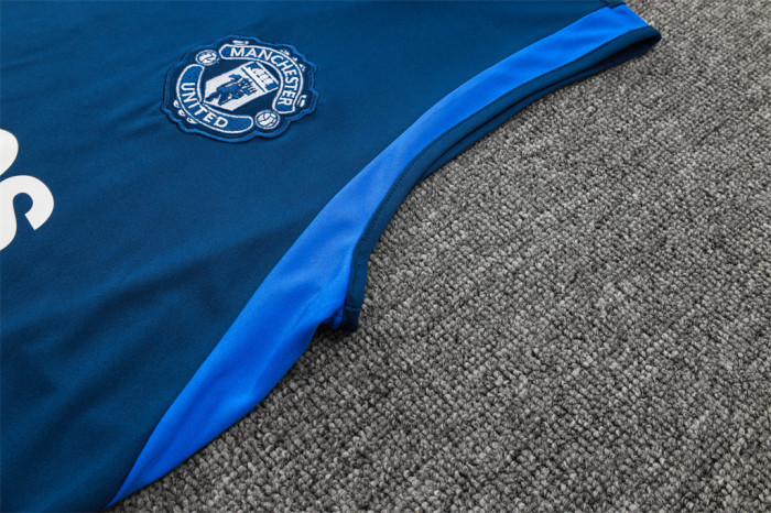 Manchester United Training Jersey 23/24