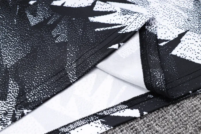 Juventus Training Jersey 23/24