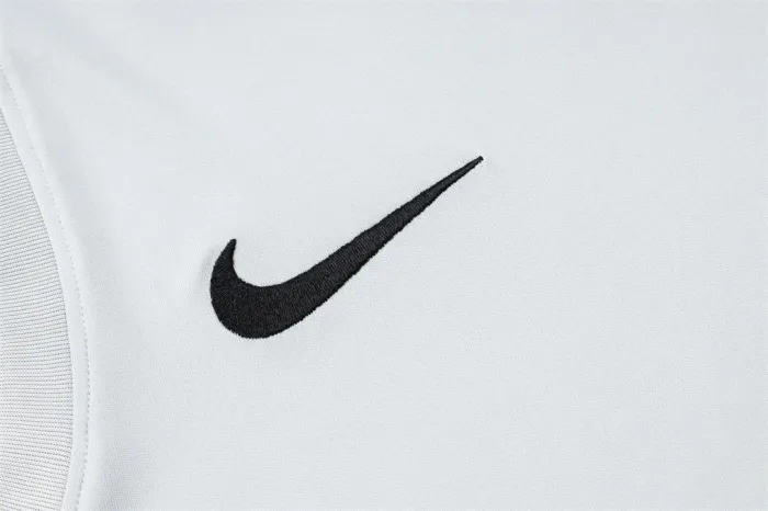 Tottenham Hotspur Training Jersey 24/25