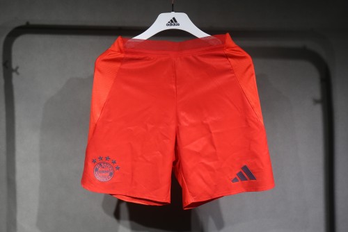 Bayern Munich Player Home Shorts 24/25