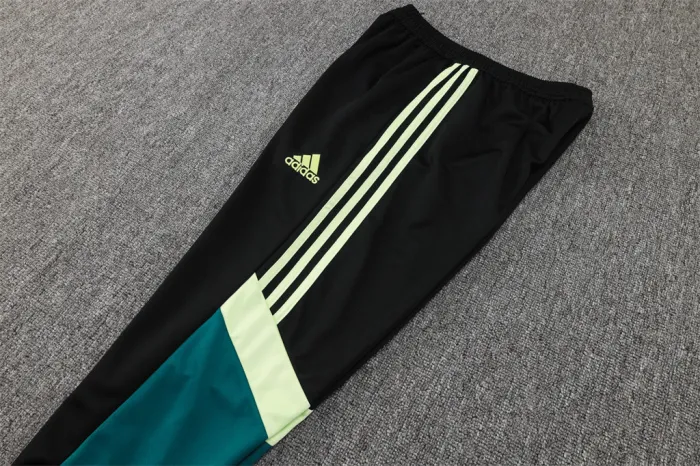 Manchester United Training Jacket 24/25