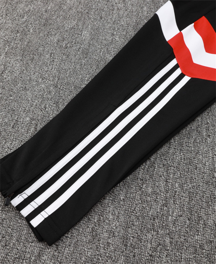 Manchester United Training Pants 24/25