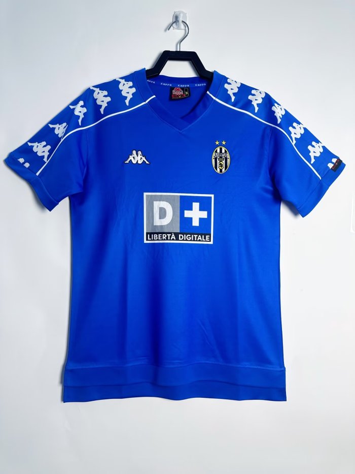 Juventus Away Retro Jersey 1999/00