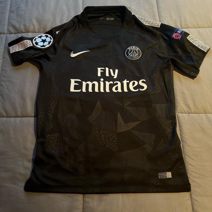 Paris Saint Germain Third Retro Jersey 2017/18