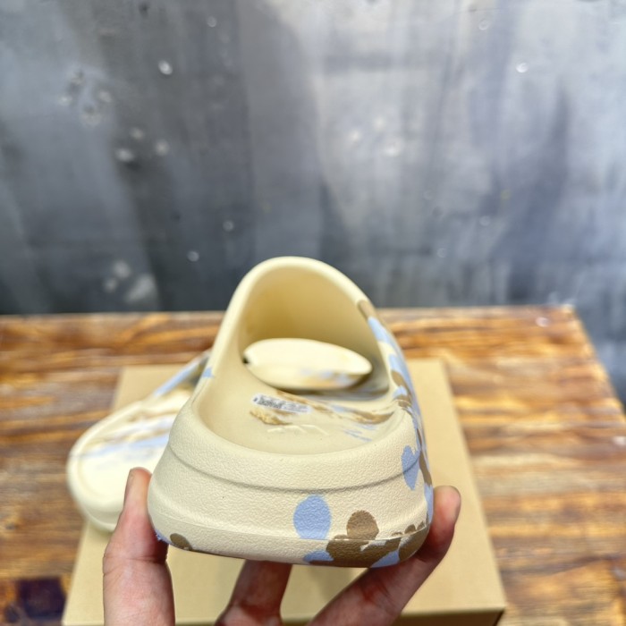 Adidas Yeezy Summer Slides Breathable Non-slip