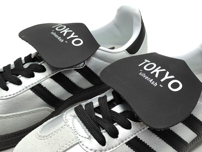 Adidas Samba OG 'Silver Metallic Black Gum'