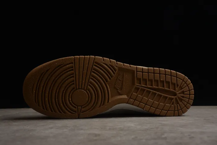 SB Dunk Low Bucks D09457-100