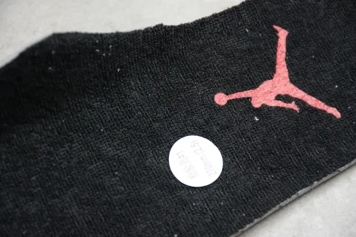 Air Jordan 11 “Space Jam”AJ11 378037-010