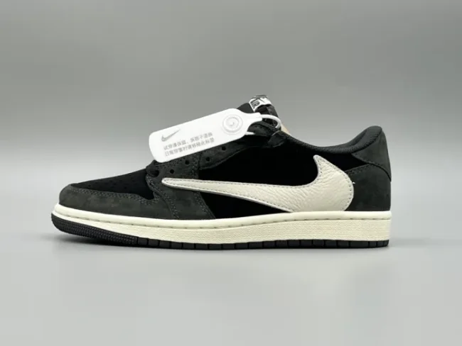 Travis Scott x Air Jordan 1 Black Beige