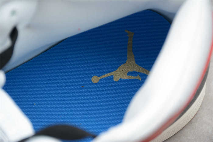 Air Jordan 1 Mid SE DC1426-100 Sail/Photo Blue